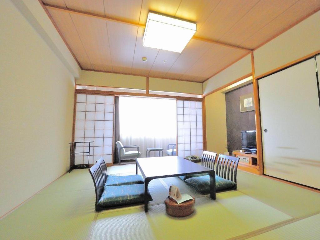 Tateyama Kokusai Hotel Toyama Exterior photo