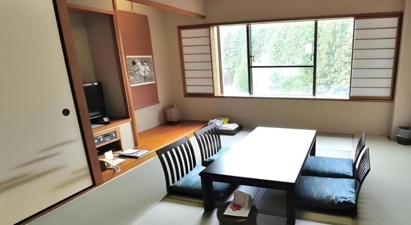 Tateyama Kokusai Hotel Toyama Exterior photo